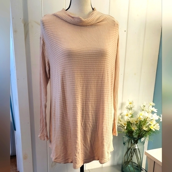 FREE PEOPLE Lovers Split Back Pullover Ribbed Tunic - Picture 1 of 10